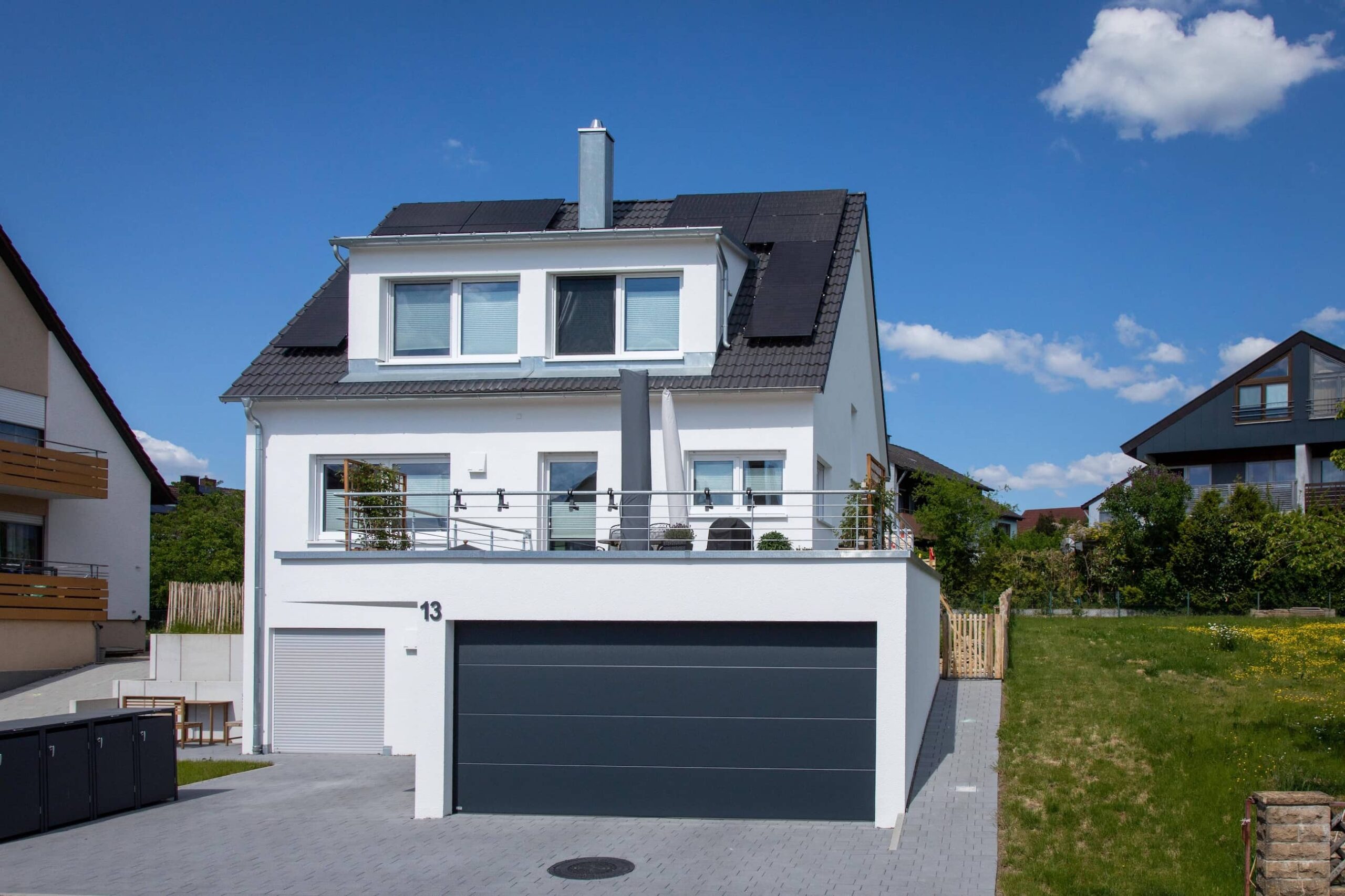 Einfamilienhaus mit Terrasse auf Doppelgarage in Grafenau